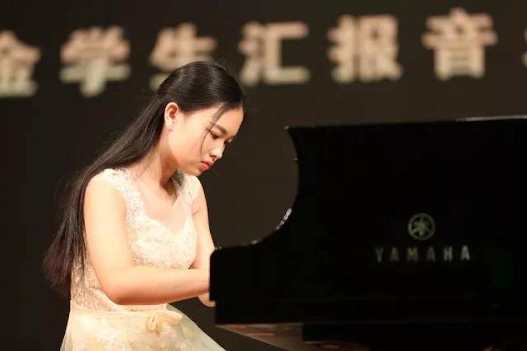 曼妙琴音，倾诉真挚的心声|2017彩乐园亚洲音乐奖学金综合师范类院系全国汇报音乐会（第二。┰猜淠