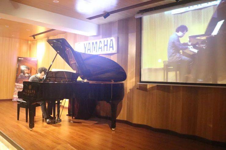 活动回顾 | 彩乐园特邀艺术家张奕明博士钢琴独奏音乐会暨专题讲座成功举办